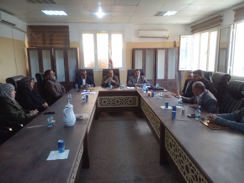 في زيارة ميدانية.. رئيس الجامعة يتابع سير الامتحانات وجاهزية كلية الصيدلة للاعتماد.