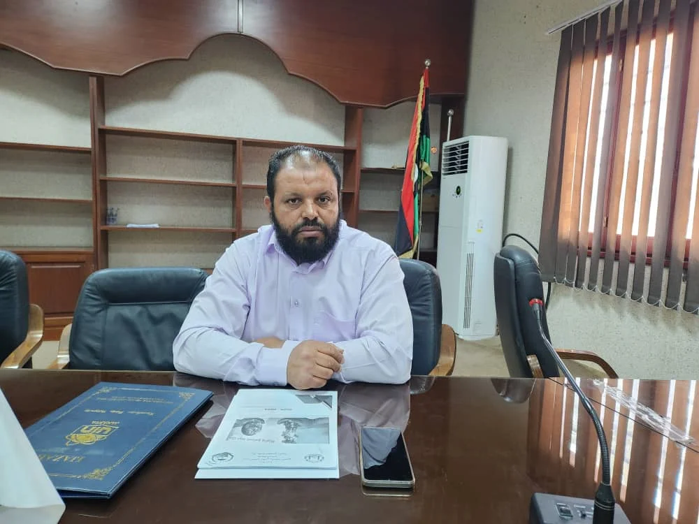 إجتماع مركز خدمة المجتمع والبيئة مع الأقسام التابع له بكليات الجامعة