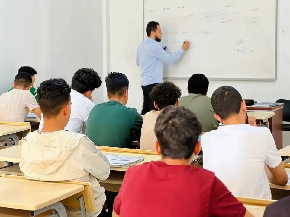 دورة تقوية مجانية بكلية اللغات