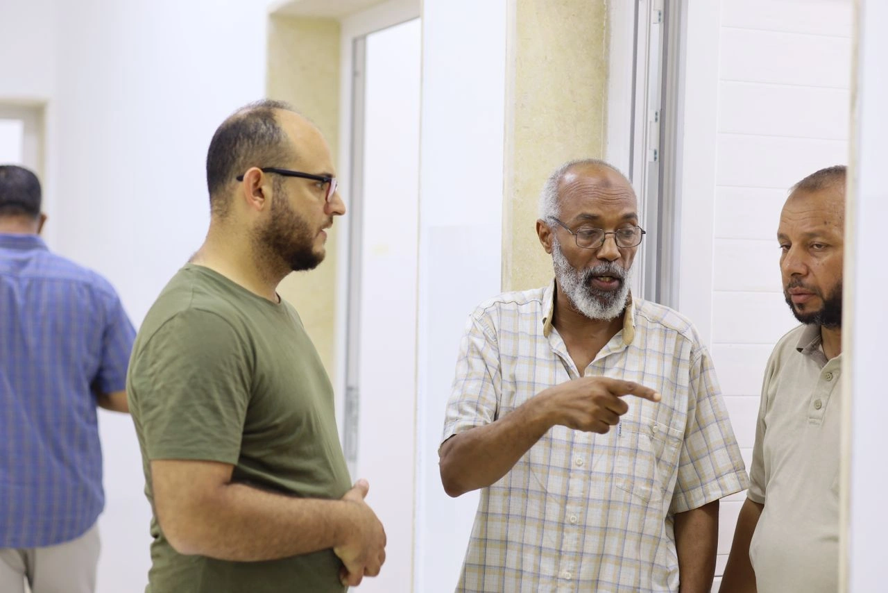 الشروع في تركيب معامل كليتي الطب البشري والصيدلة