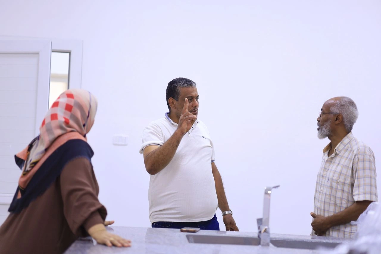 الشروع في تركيب معامل كليتي الطب البشري والصيدلة