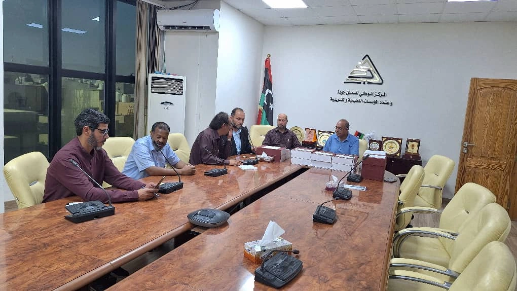 تقديم مسوغات ومتطلبات الإعتماد المؤسسي لكلية الآداب والعلوم قصر الأخيار