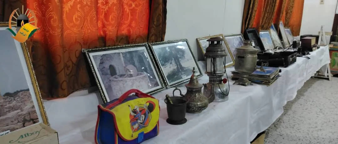 كلية الآثار والسياحة بجامعة المرقب تحيي اليوم العالمي للتراث بندوة ومعرض ثقافي